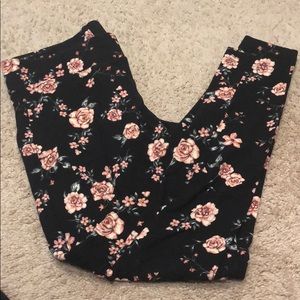 Torrid floral leggings size 1
